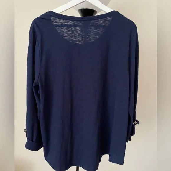 Chico's women’s Navy Top Size L - Picture 2 of 7